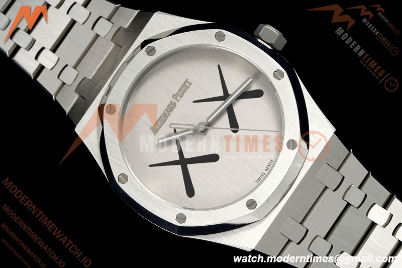 Audemars Piguet - Royal Oak KAWS 15500 41mm SS/SS XX Silver Dial APSF A4302