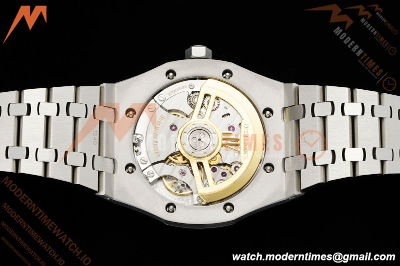 Audemars Piguet - Royal Oak KAWS 15500 41mm SS/SS XX Silver Dial APSF A4302