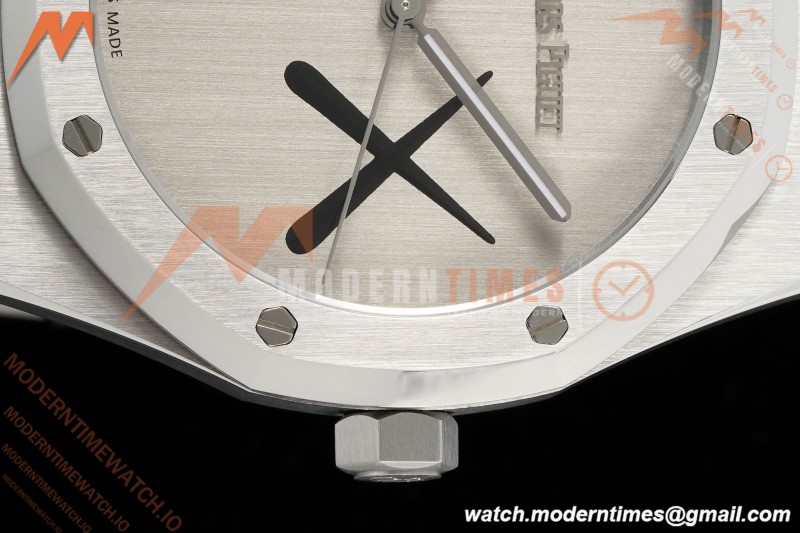 Audemars Piguet - Royal Oak KAWS 15500 41mm SS/SS XX Silver Dial APSF A4302