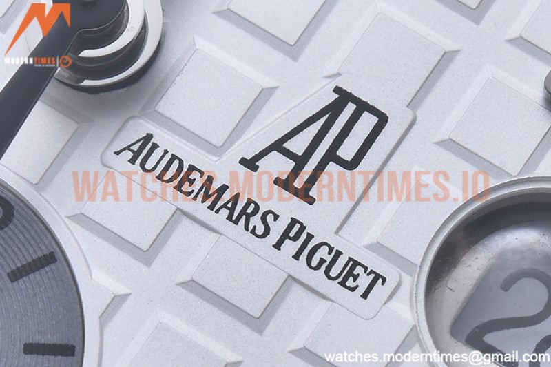 Audemars Piguet - AP ROO Chronograph SS/SS Wht/Silv/Num APF 7750 Mod