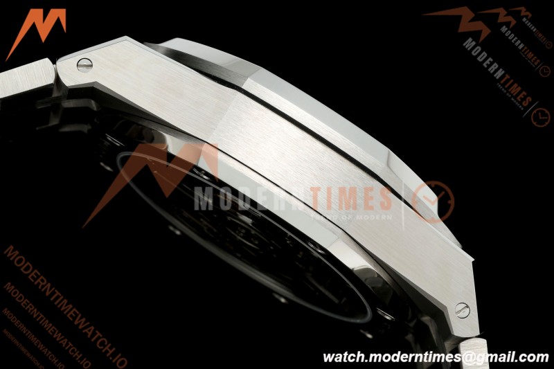 Audemars Piguet - Royal Oak 26240ST 50th Anniversary 41mm SS/SS White SWF Dial DDF DD4401
