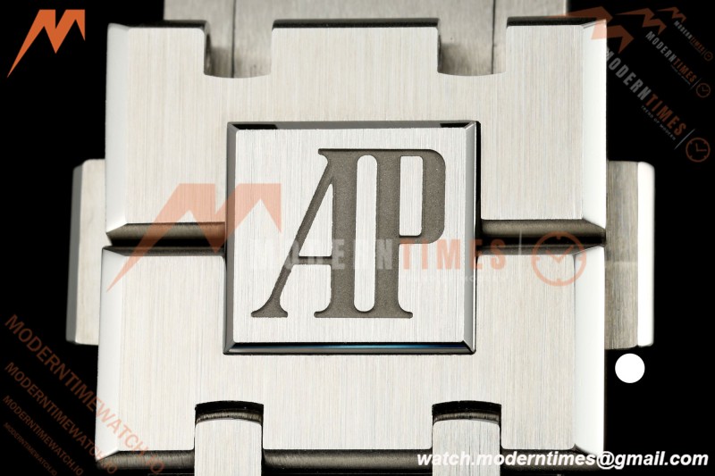 Audemars Piguet - Royal Oak 26240ST 50th Anniversary 41mm SS/SS Green SWF Dial DDF DD4401