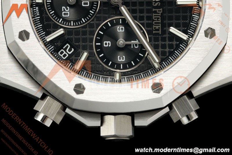 Audemars Piguet - Royal Oak 26240ST 50th Anniversary 41mm SS/SS Black SWF Dial DDF DD4401
