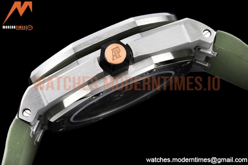 Audemars Piguet - Royal Oak Offshore Diver 15720 SS/RU Green ZF A4308