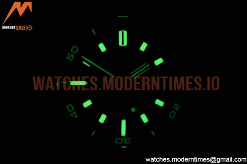 Audemars Piguet - Royal Oak Offshore Diver 15720 SS/RU Black ZF A4308