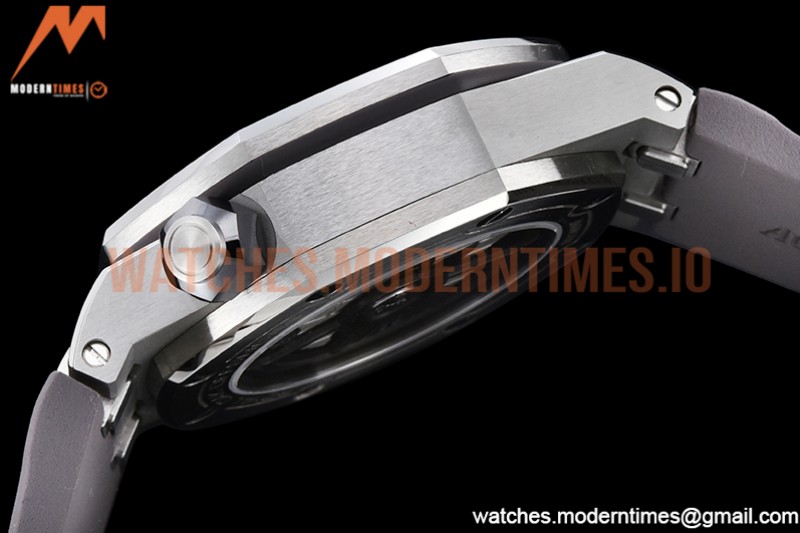 Audemars Piguet - Royal Oak Offshore Diver 15720 SS/RU Grey ZF A4308