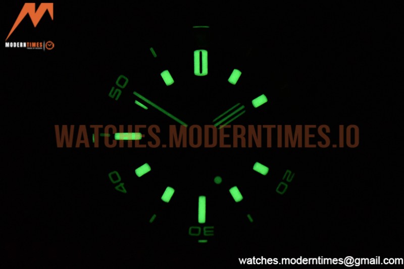 Audemars Piguet - Royal Oak Offshore Diver 15720 SS/RU Grey ZF A4308