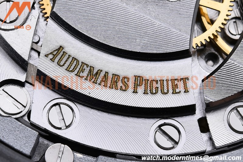 Audemars Piguet - Royal Oak Offshore Diver 15710 SS/RU White APSF A3120