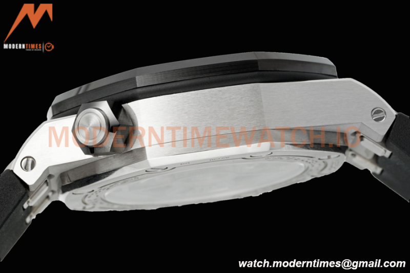 Audemars Piguet - Royal Oak Diver 15720CN 42mm CER/RU Black APSF A4308