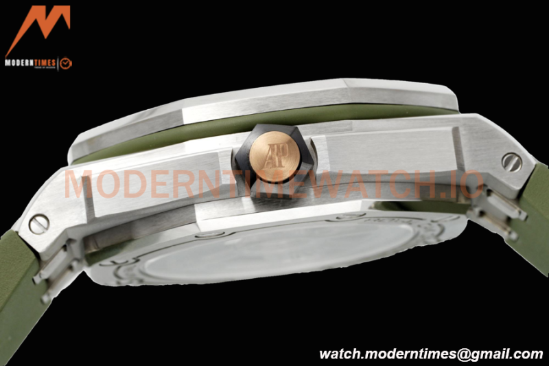 Audemars Piguet - Royal Oak Diver 15720ST 42mm SS/RU Green APSF A4308