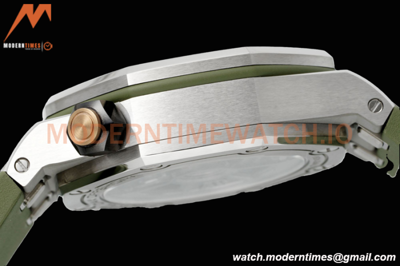Audemars Piguet - Royal Oak Diver 15720ST 42mm SS/RU Green APSF A4308