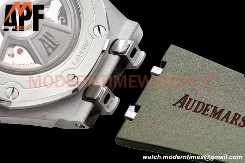 Audemars Piguet - Royal Oak Diver 15720ST 42mm SS/RU Green APF A4308