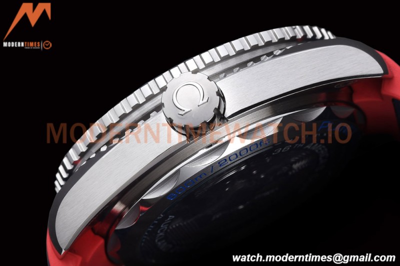 Omega - Seamaster 600m 43.5mm 36Th Americas Cup SS/RU White VSF A8900