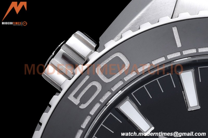 Omega - Seamaster Planet Ocean 600m 43.5mm SS/SS Black/Org VSF A8900