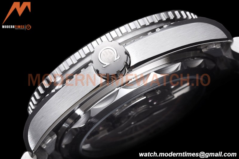 Omega - Seamaster Planet Ocean 600m 43.5mm SS/SS Black/Org VSF A8900