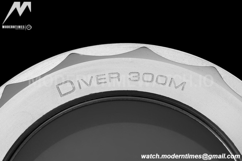 Omega - Seamaster Diver 300m 42mm SS/SS White GDF MY8215