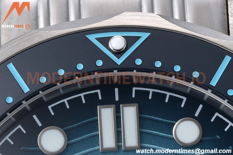 Omega - Seamaster Diver 300m 42mm SS/SS Gradient Blue GDF MY8215