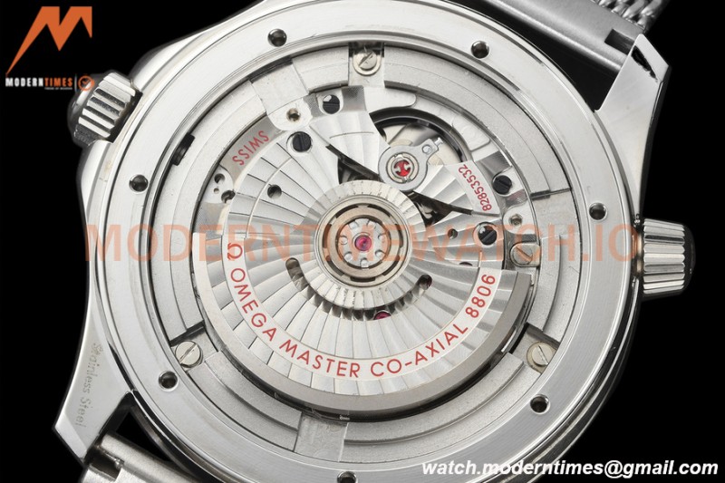 Omega - Seamaster Diver 300M 42mm James Bond 60th Anniv. SS/SS Blue BLSF A8806