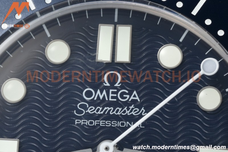 Omega - Seamaster Diver 300M 42mm James Bond 60th Anniv. SS/SS Blue BLSF A8806
