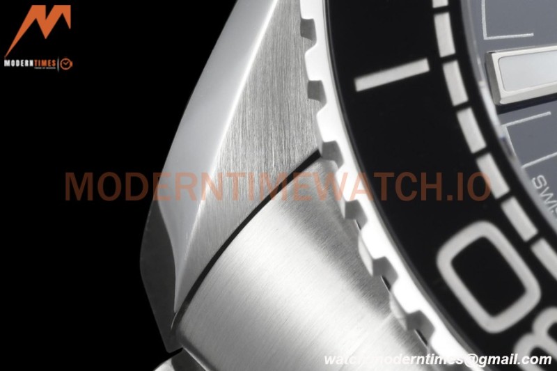 Omega - Seamaster Planet Ocean 600m 43.5mm SS/SS Black VSF A8900