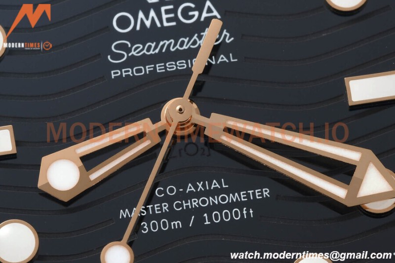 Omega - Seamaster Diver 300m 42mm RG/SS Black VSF A8800