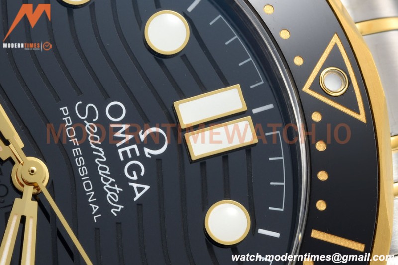Omega - Seamaster Diver 300m 42mm YG/SS Black VSF A8800