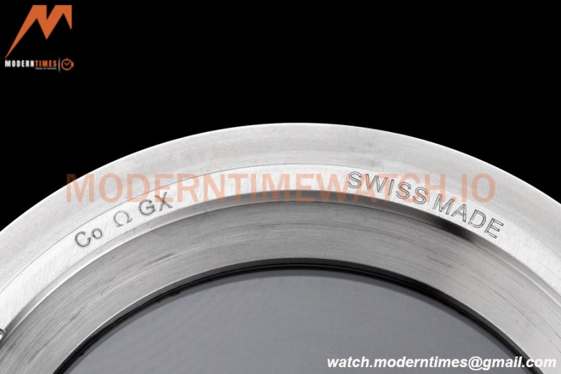 Omega - Seamaster Diver 300m 42mm Black SS/SS White Dial VSF A8800