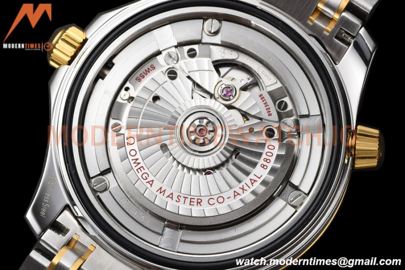 Omega - Seamaster Diver 300m 42mm YG/SS Blue VSF A8800