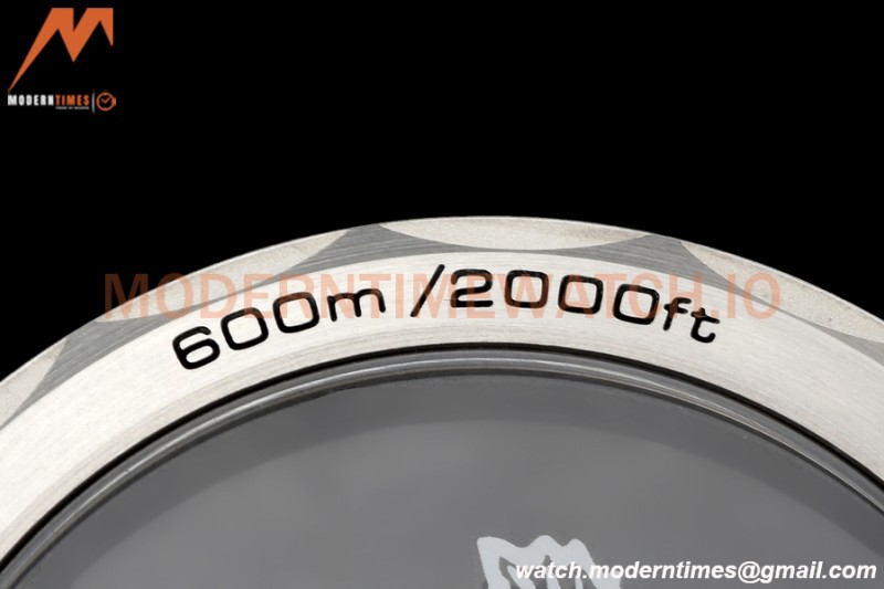 Omega - Seamaster Planet Ocean 600m 43.5mm SS/RU Brz/Cer Beige VSF A8900