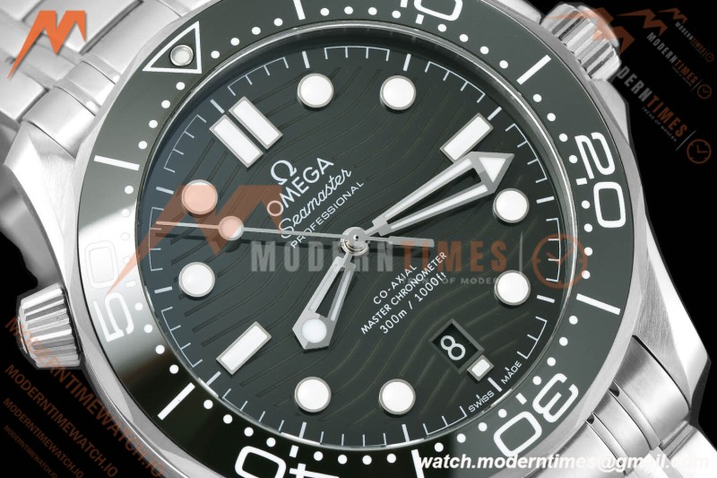 Omega - Seamaster Diver 300m 42mm Ceramic SS/SS Green Dial VSF VS8800