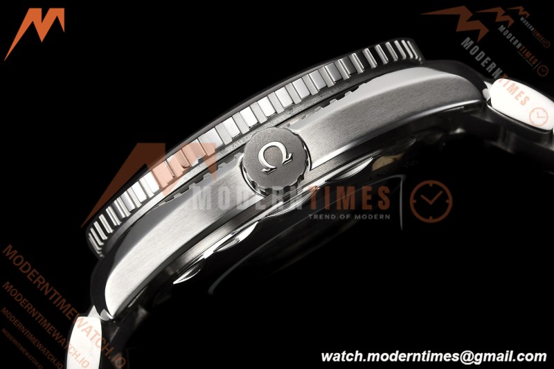Omega - Seamaster Planet Ocean 600m 43.5mm SS/SS BLK/ORN/CER Black Dial GDF MY8215