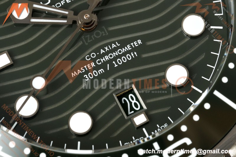 Omega - Seamaster Diver 300m 42mm SS Green Ceramic Green Dial ORF OR8800