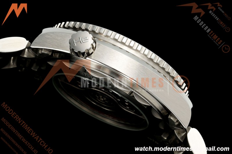 Omega - Seamaster Planet Ocean 600m 39.5mm SS/SS White Ceramic White Dial VSF V4 VS8800