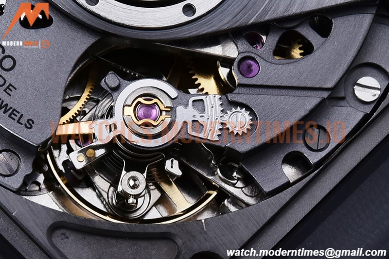 Hublot - Square Bang Unico 42mm Cer TI/RU Ske BBF A1280