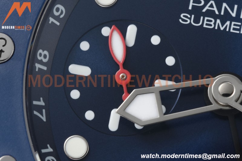 Panerai - PAM1507 Submersible GMT Luna Rossa 42mm TI/NY Blue VSF P900