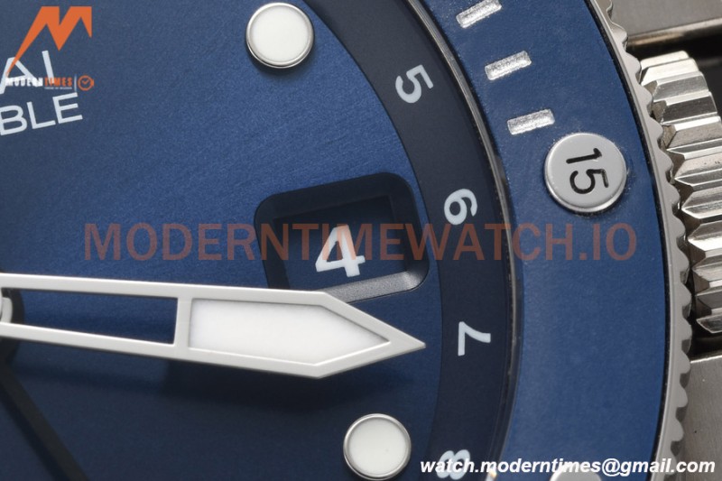 Panerai - PAM1507 Submersible GMT Luna Rossa 42mm TI/NY Blue VSF P900