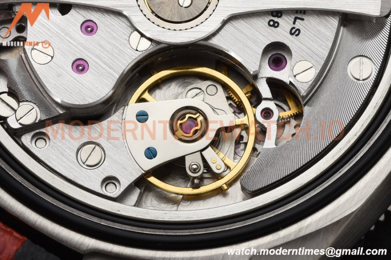 Panerai - PAM1579 Submersible Luna Rossa 42mm SS/RU White VSF P900