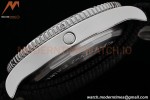 Breitling - Superocean 44mm Automatic SS/NY Grn/Stk/Num TF Asia 2824