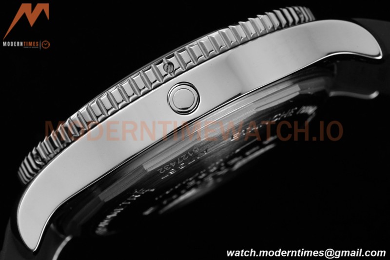 Breitling - Superocean 44mm Automatic SS/RU Yelw/Stk/Num TF Asia 2824