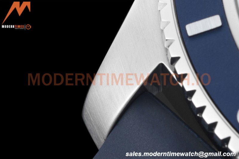 Breitling - Superocean 44mm SS/RU Blue BLSF A2824