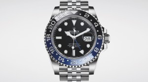 THE COSMOPOLITAN WATCH
