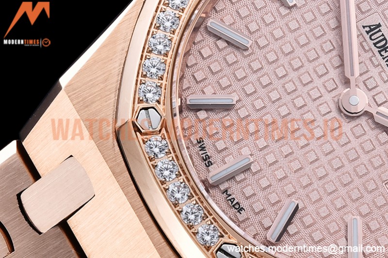 Audemars Piguet - Royal Oak Ladies 67651OR 33mm Dia RG/RG RG JJF Qtz