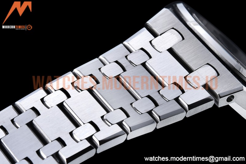 Audemars Piguet - Royal Oak Ladies 67650ST 33mm SS/SS White JJF Quartz