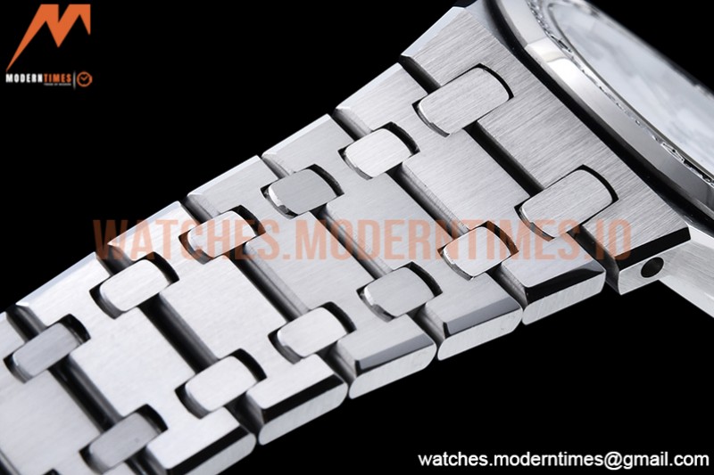 Audemars Piguet - Royal Oak Ladies 67651ST 33mm Dia SS/SS Black JJF Qtz