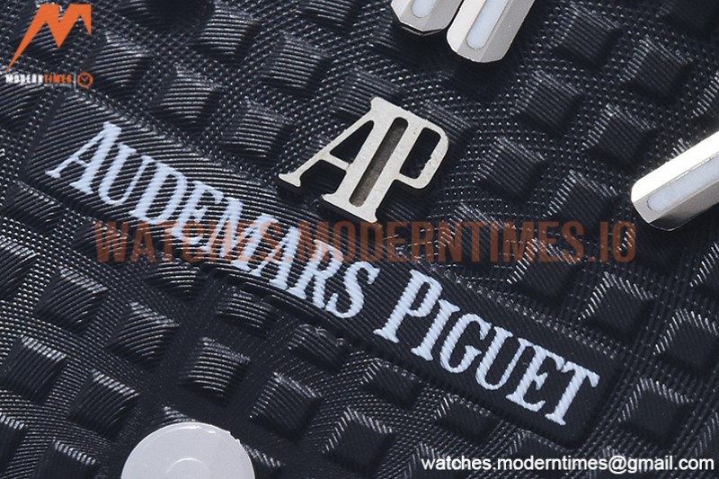 Audemars Piguet - Royal Oak Ladies 67651ST 33mm Dia SS/SS Black JJF Qtz