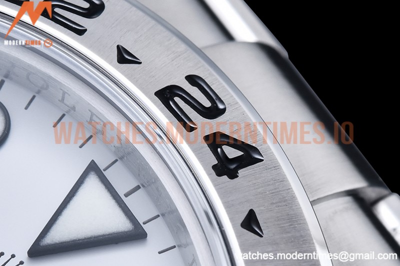 Rolex - Explorer II 226570 904L SS/SS Wht JVS VR3285 CHS