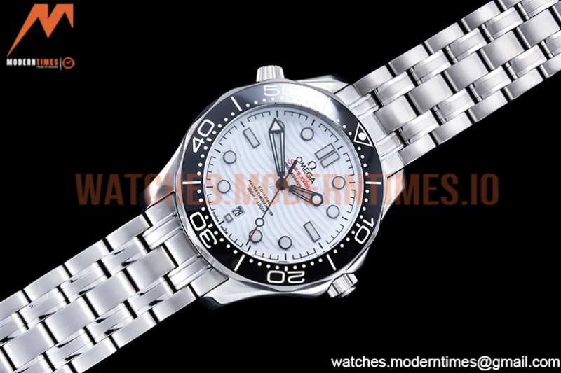 Omega - Seamaster 300m 2018 Blk SS/SS White GDF MY8215