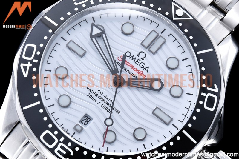 Omega - Seamaster 300m 2018 Blk SS/SS White GDF MY8215