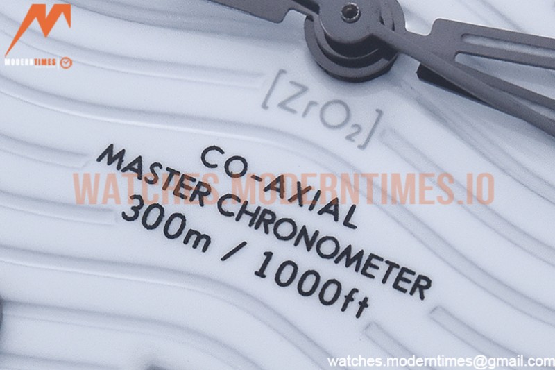 Omega - Seamaster 300m 2018 Blk SS/RU White GDF MY8215